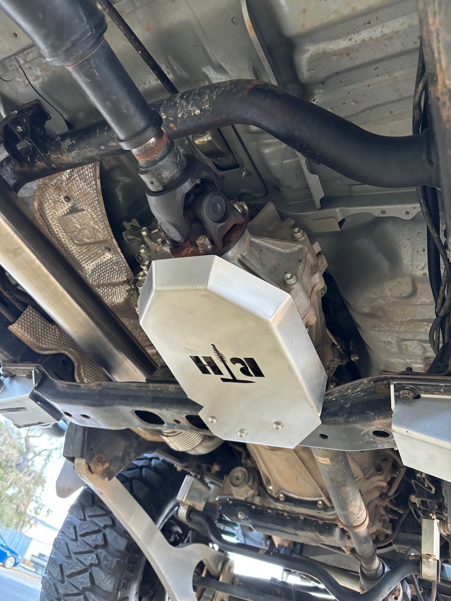 70 Series Transfer case bash plate